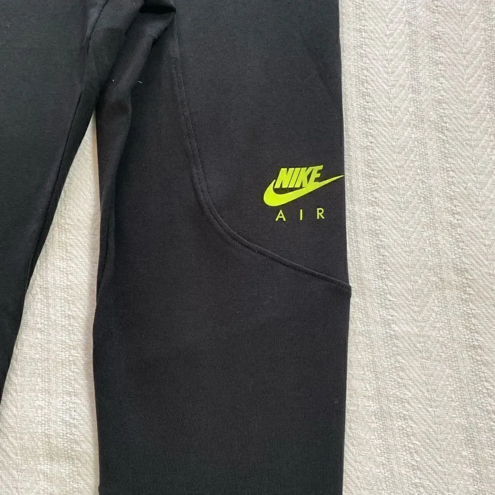 NIKE AIR WOMENS Tight Fit LEGGINGS